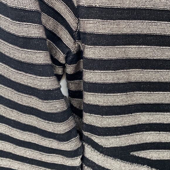 Dana Buchman Women's Brown & Black Stripe Lightweight Sweater Size Medium - Picture 4 of 10